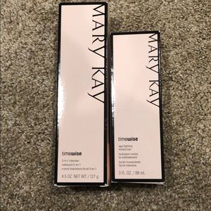 Mary Kay Cleanser and Moisturizer Set